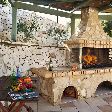 Emelisse By Villa Fiskardo